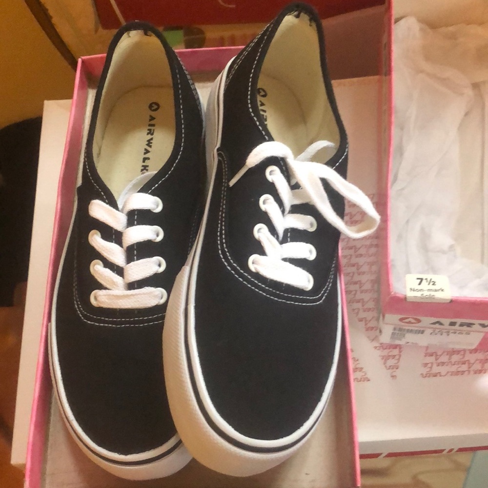 Brand new air walk rio